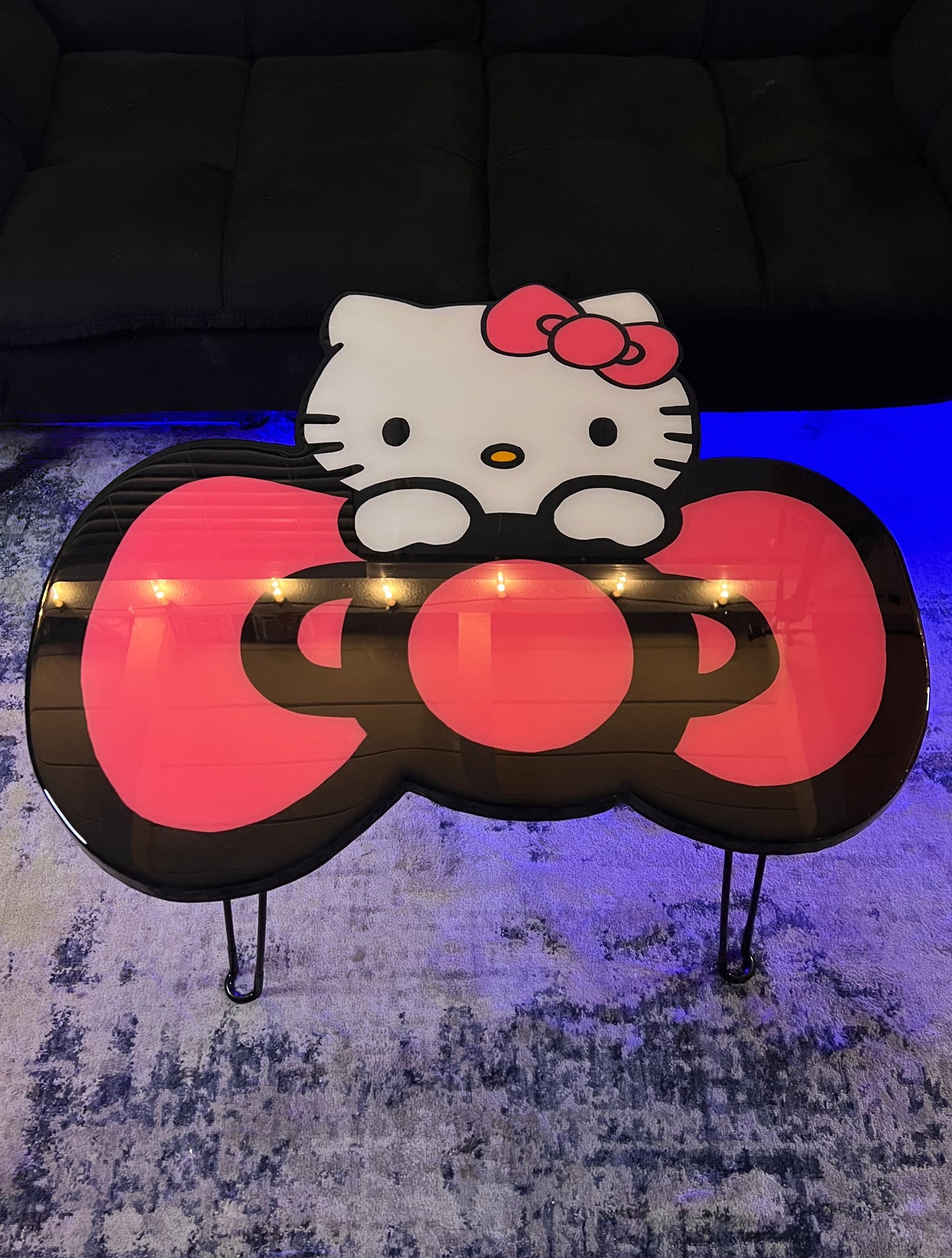 Hello Kitty Coffee Table + 2 Coasters